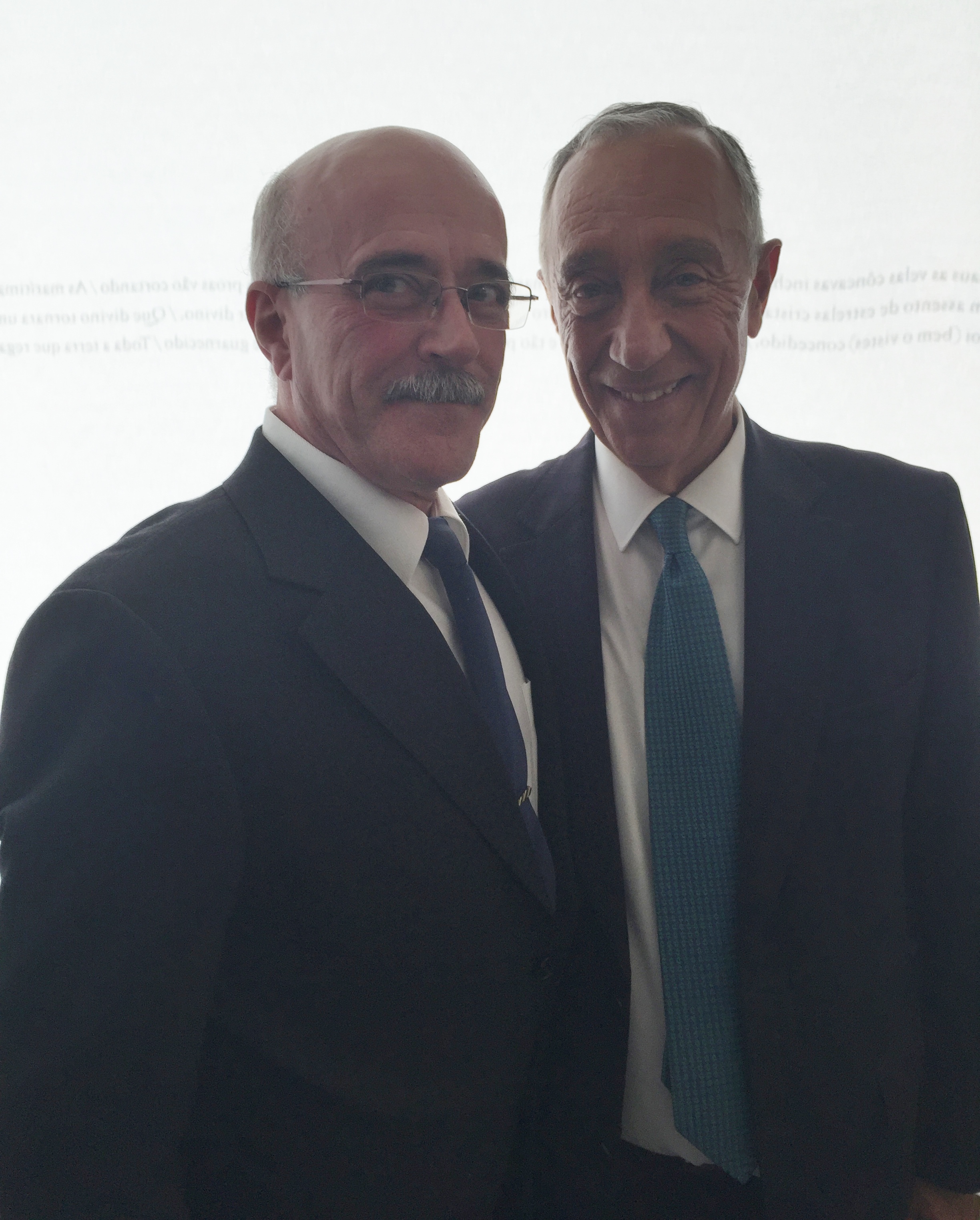 Sr. Presidente Marcelo e eu